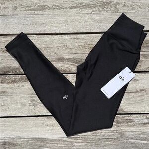 Alo‎ Yoga High-Waist Airlift Legging Black XS NWT